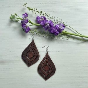 Rustic dark brown earrings
